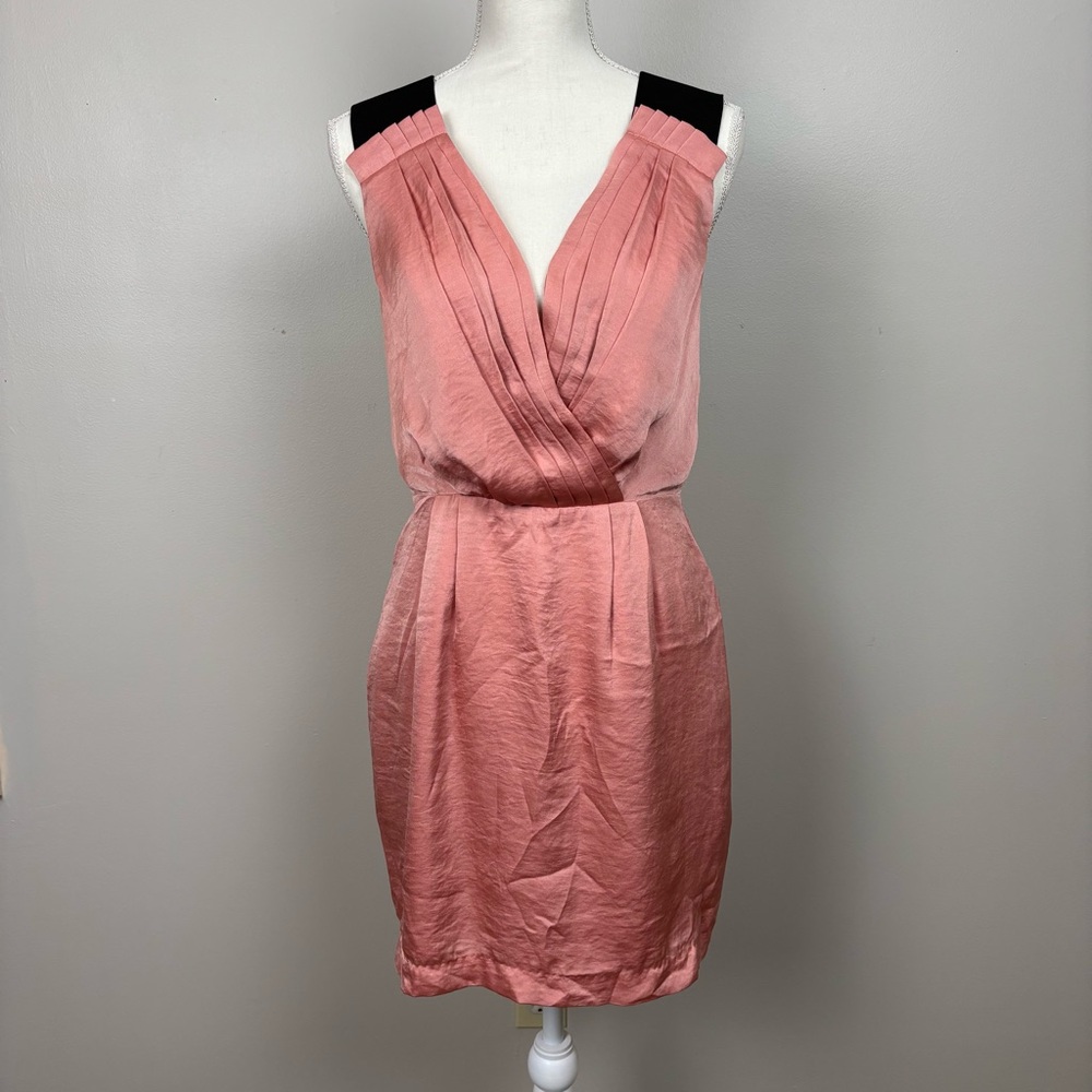 BCBG Generation Dress Size 6 Rose Satin‎ Mini Hidden Back Zipper